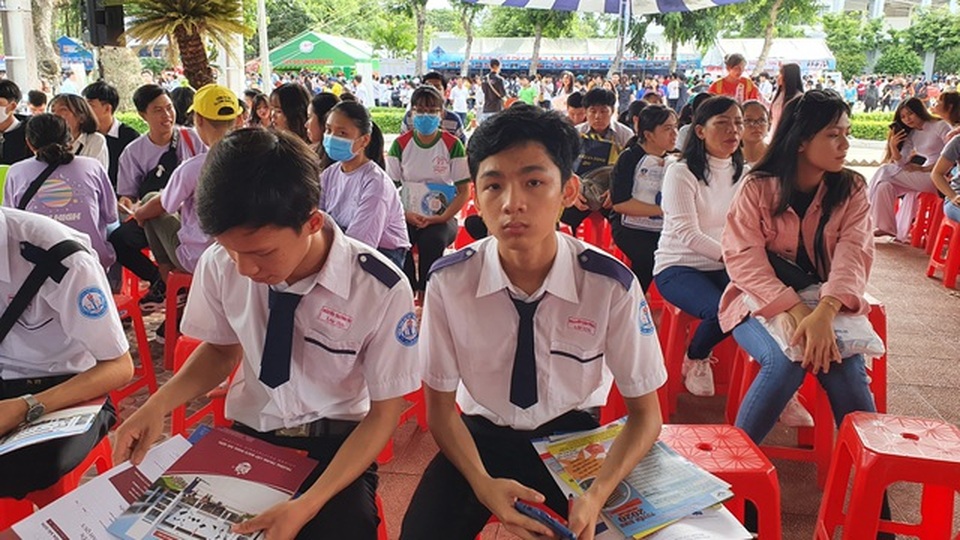 Bộ Giáo dục thống nhất với Bộ Lao động TBXH về dạy văn hóa tại trường nghề - 1 Bộ Giáo dục thống nhất với Bộ Lao động TBXH về dạy văn hóa tại trường nghề - 1