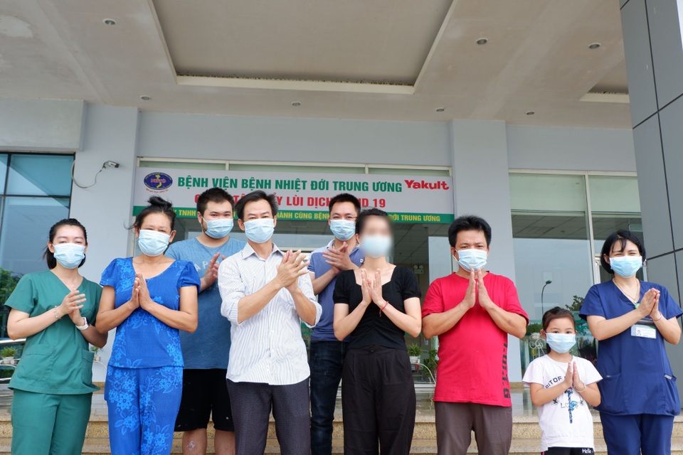 Ca Covid-19 liên hoan 7 lần trong 9 ngày sốc vì cộng đồng mạng - 2 Ca Covid-19 liên hoan 7 lần trong 9 ngày sốc vì cộng đồng mạng - 2