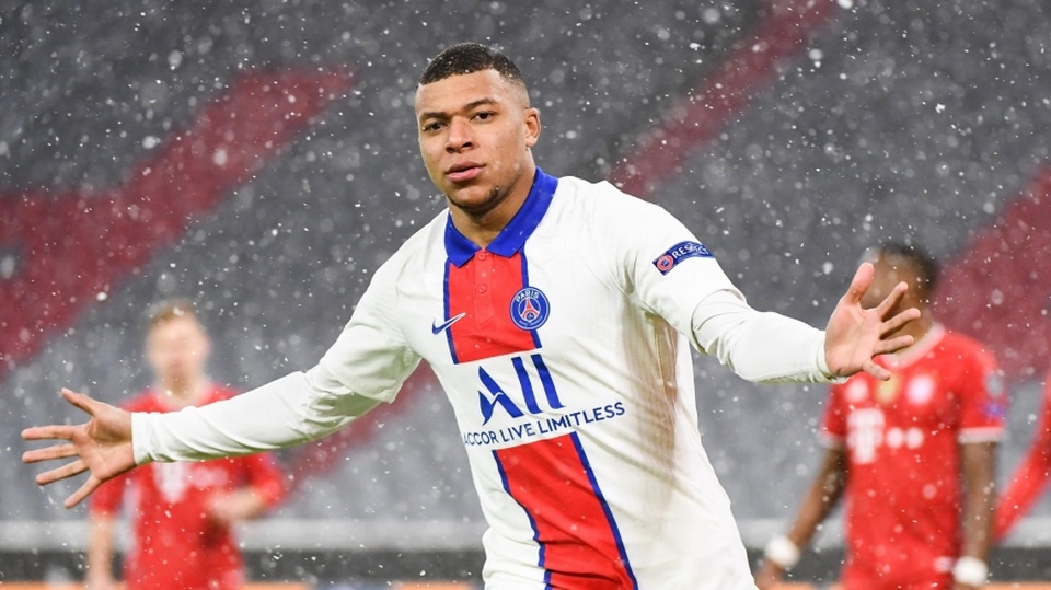 Mbappe lập hàng loạt kỷ lục sau khi hủy diệt Bayern Munich - 1 Mbappe lập hàng loạt kỷ lục sau khi hủy diệt Bayern Munich - 1