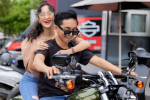 Phan Hiển: Mất 5 năm để "dụ" Khánh Thi đam mê xe phân khối lớn