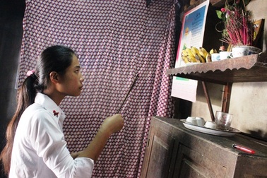 Đỗ đại học, cô học trò mồ côi có nguy cơ không thể đến trường