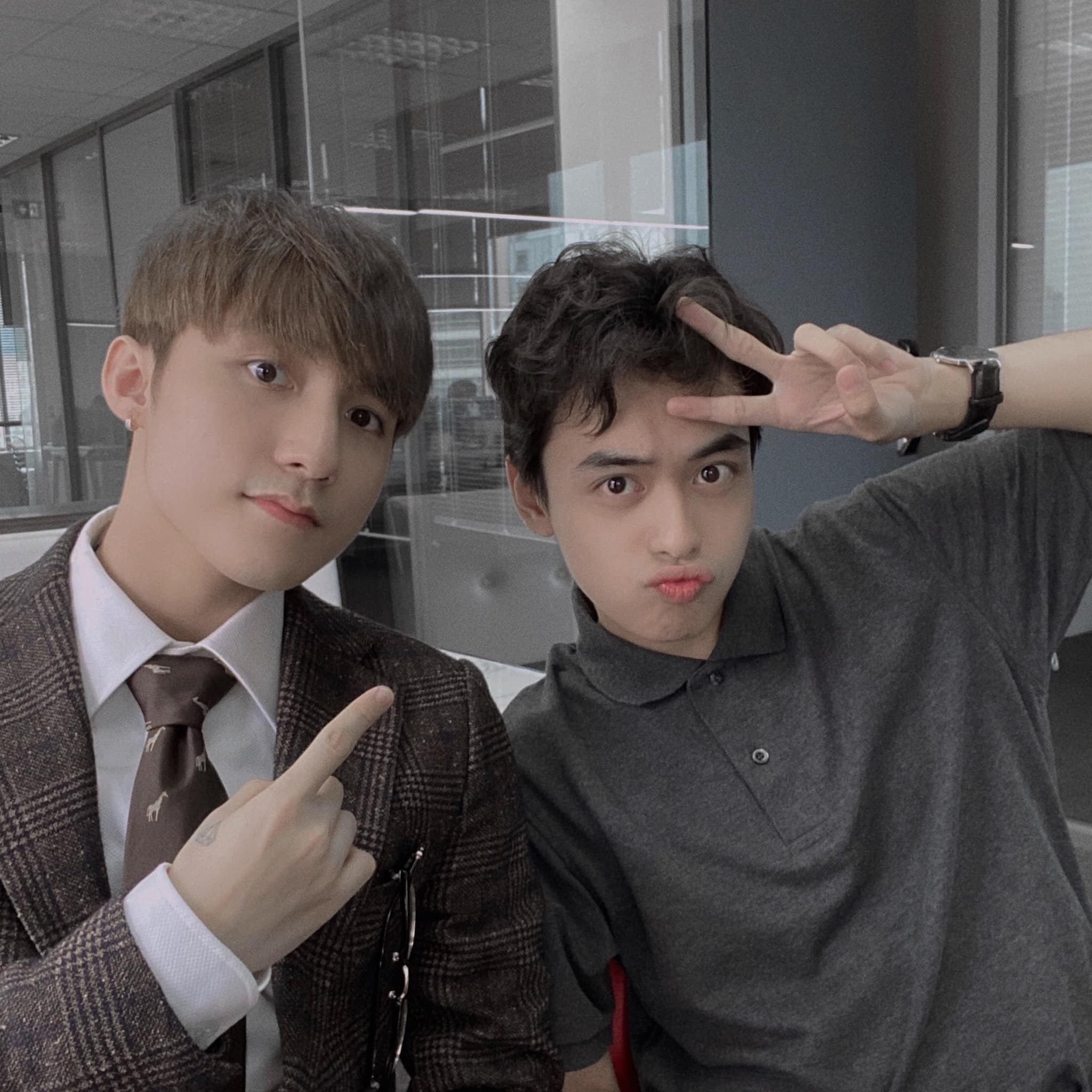 Giám đốc sáng tạo của MV gây tranh cãi bất ngờ rời công ty Sơn Tùng M-TP - 4 Giám đốc sáng tạo của MV gây tranh cãi bất ngờ rời công ty Sơn Tùng M-TP - 4