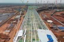 Sân bay Long Thành bắt đầu lợp mái tôn nhà ga hành khách