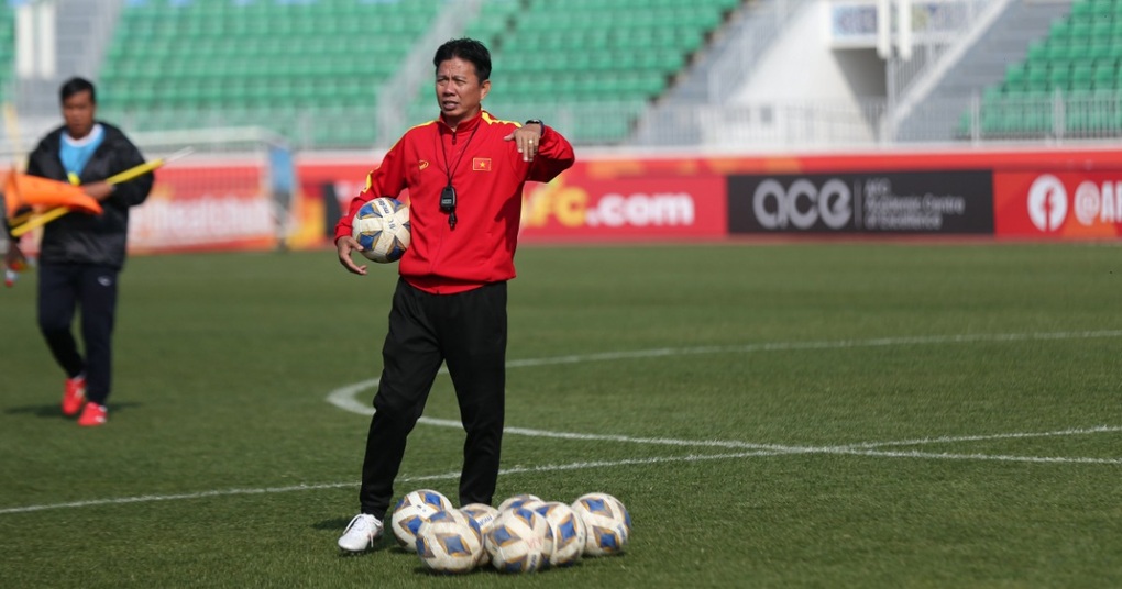 HLV Hoàng Anh Tuấn: U23 Việt Nam và ông Troussier cần thêm thời gian - 1 HLV Hoàng Anh Tuấn: U23 Việt Nam và ông Troussier cần thêm thời gian - 1