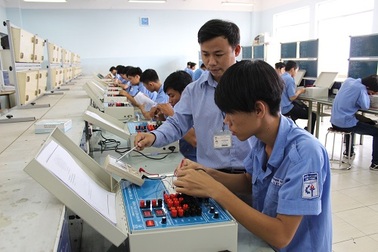 Điểm chuẩn học bạ vào CĐ Kỹ thuật Cao Thắng: Ngành cao nhất đến 30 điểm