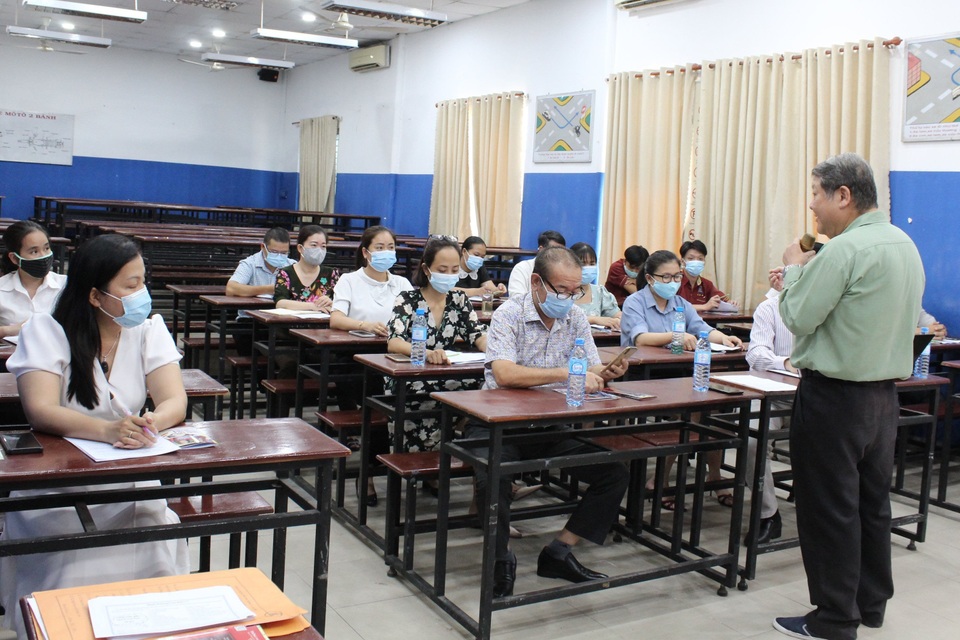 Nghịch lý: Học nghề dễ kiếm việc, thu nhập khá lại ít người theo học - 2 Nghịch lý: Học nghề dễ kiếm việc, thu nhập khá lại ít người theo học - 2