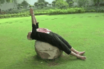 Thủ tướng Modi đăng video tập thể dục, thách thức thể lực giới chức Ấn Độ