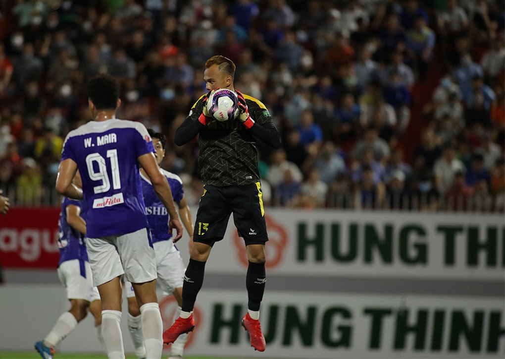 Đánh bại Nam Định, SHB Đà Nẵng vươn lên nhóm đầu V-League - 1 Đánh bại Nam Định, SHB Đà Nẵng vươn lên nhóm đầu V-League - 1