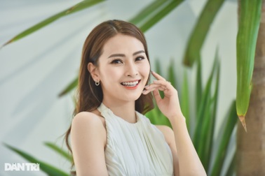 Huyền Trang "Mù Tạt" lần đầu tiết lộ chuyện đời tư và áp lực tại VTV