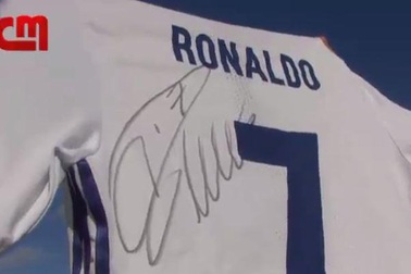 C.Ronaldo ra tay nghĩa hiệp, cứu 80 chú chó