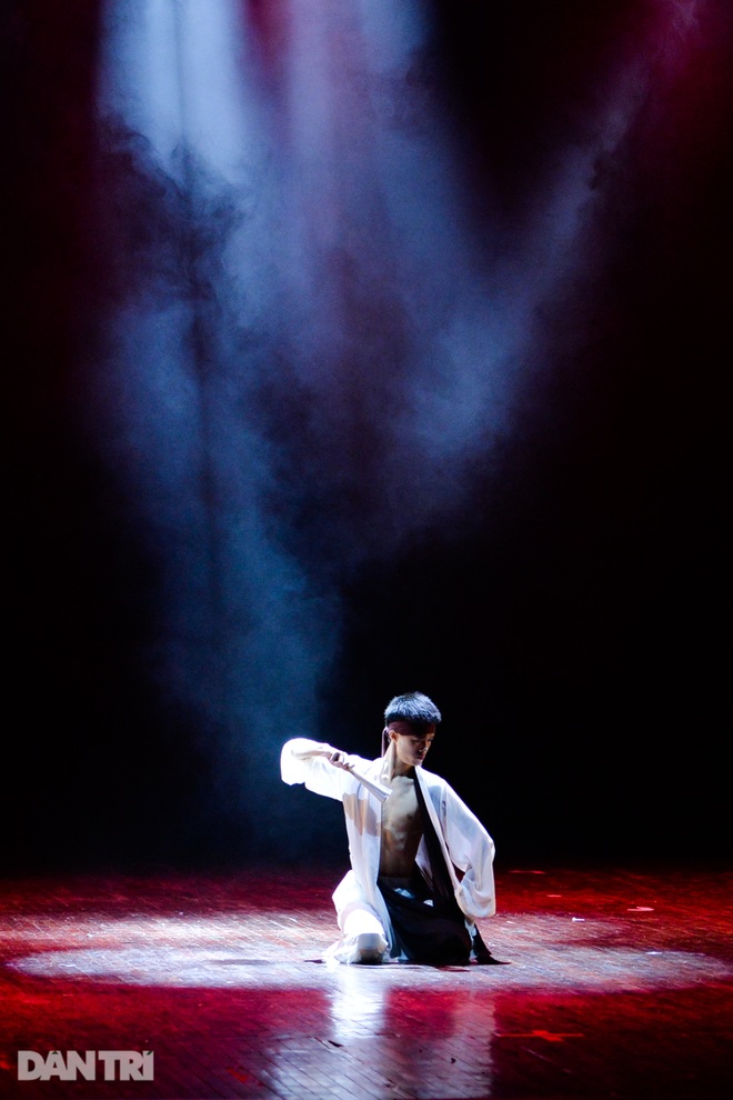 “Súy Vân”, “Hề chèo” thu hút người xem đêm diễn Tài năng múa - 11 “Súy Vân”, “Hề chèo” thu hút người xem đêm diễn Tài năng múa - 11
