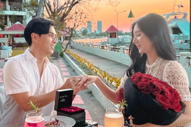 Hồ Quang Hiếu chính thức cầu hôn bạn gái kém 17 tuổi