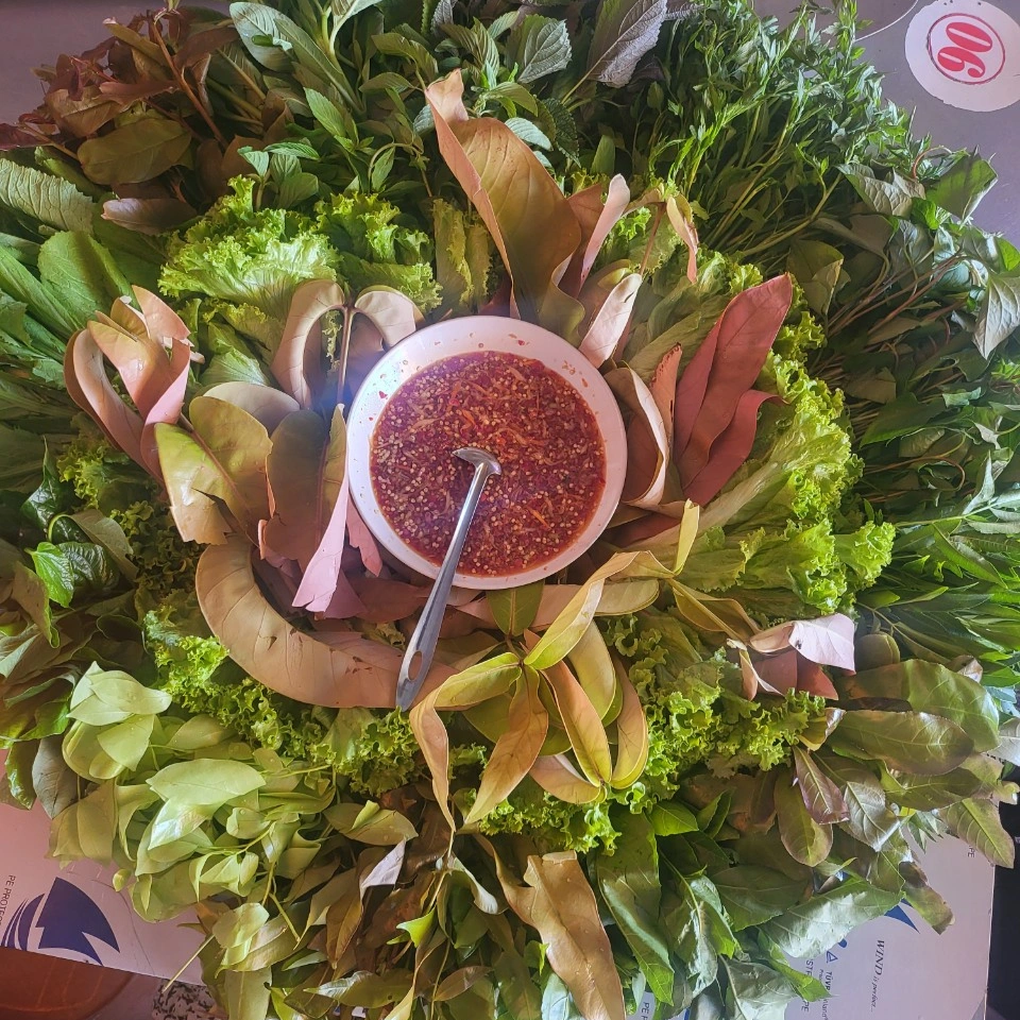 Bánh xèo 1 triệu đồng dùng 1,2kg mực ống và tôm sú gây xôn xao ở Tây Ninh - 3 Bánh xèo 1 triệu đồng dùng 1,2kg mực ống và tôm sú gây xôn xao ở Tây Ninh - 3