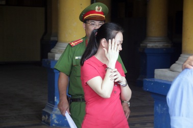 Nguyên giám đốc ngân hàng “tạm ứng” 10 tỷ đồng rồi “quên trả”