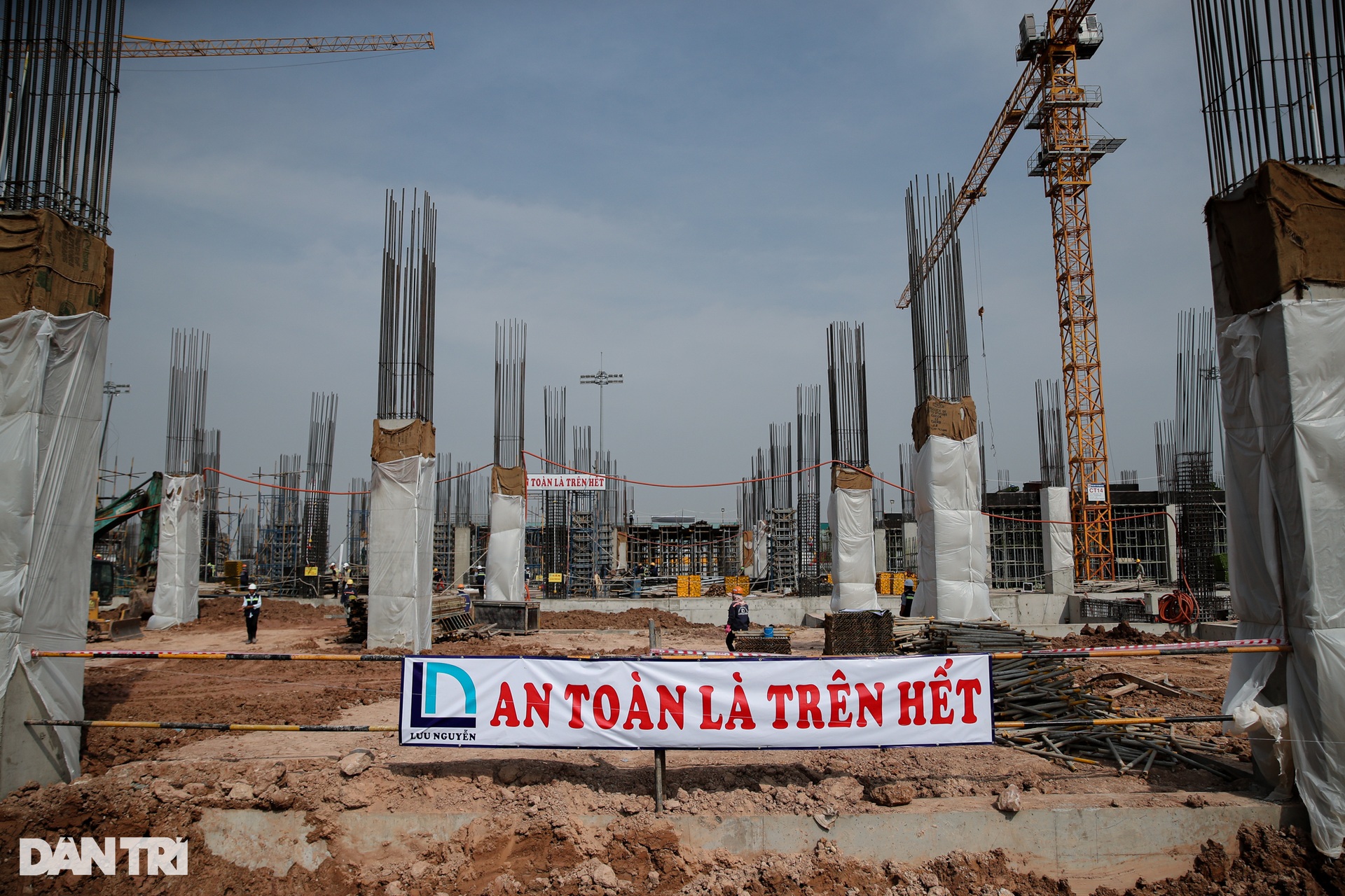 Công trường nhà ga giải cứu sân bay Tân Sơn Nhất dần lộ diện - 11 Công trường nhà ga giải cứu sân bay Tân Sơn Nhất dần lộ diện - 11