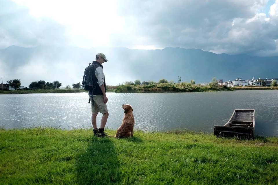 Ông bố trẻ về quê mở trang trại hàng trăm ha trồng rau, nuôi cá - 6