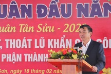 Chủ tịch Đà Nẵng thúc tiến độ công trình khơi thông sông Cổ Cò