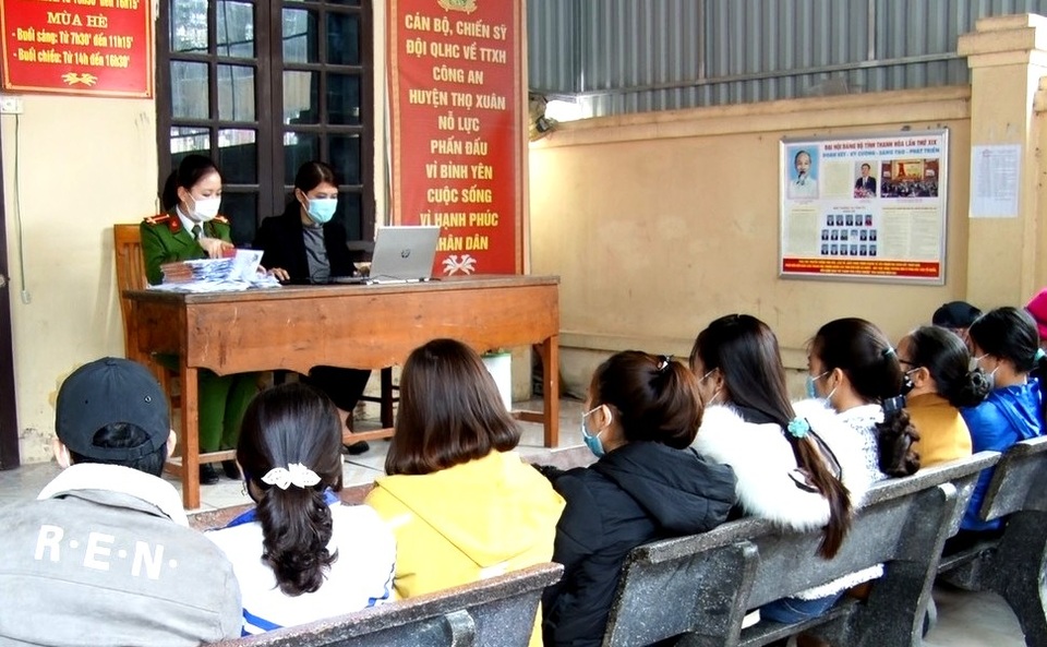 Công an 80 ngày đêm không nghỉ, lưu động làm căn cước gắn chíp điện tử - 2 Công an 80 ngày đêm không nghỉ, lưu động làm căn cước gắn chíp điện tử - 2