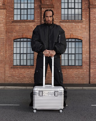 Lewis Hamilton: Biểu tượng thời trang tỷ đô vượt khỏi giới hạn đường đua - 2