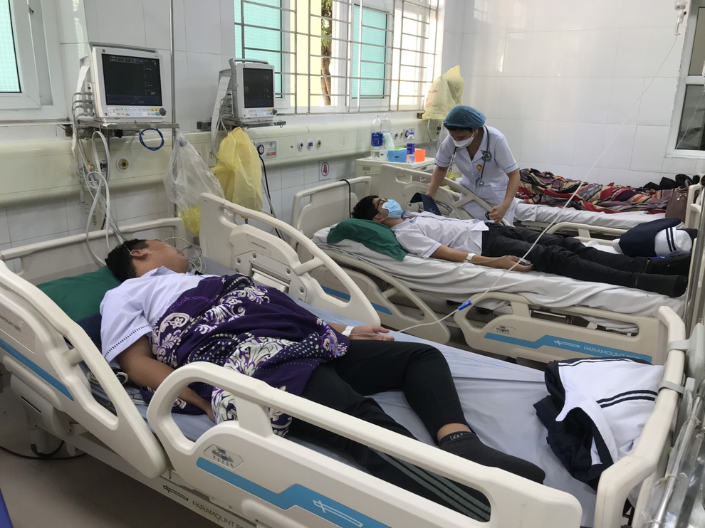Vụ học sinh dương tính ma túy sau khi ăn kẹo: 13 học sinh được xuất viện - 1 Vụ học sinh dương tính ma túy sau khi ăn kẹo: 13 học sinh được xuất viện - 1