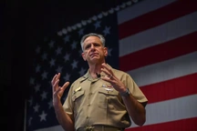 Mỹ phạt tù cựu đô đốc 4 sao vì tham nhũng hàng triệu USD