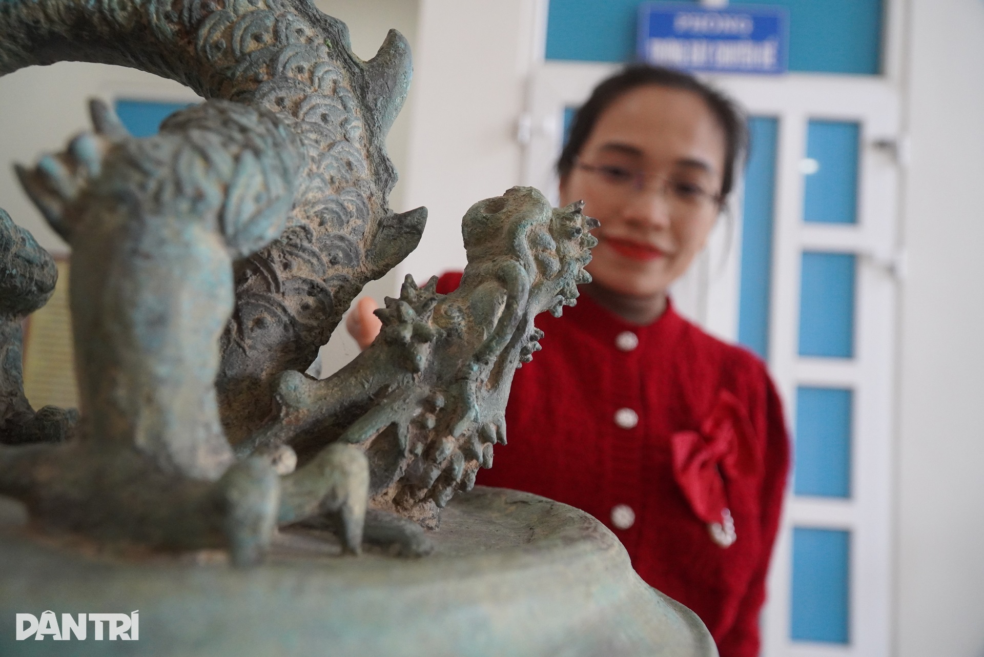 Quả chuông hiếm bằng đồng, hơn 600 tuổi được công nhận bảo vật quốc gia - 6 Quả chuông hiếm bằng đồng, hơn 600 tuổi được công nhận bảo vật quốc gia - 6