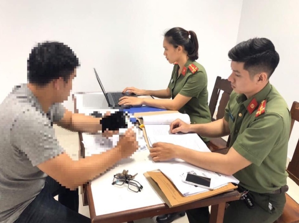 Vụ vali chứa thi thể trên sông Hàn: Khởi tố bị can một người Trung Quốc - 2 Vụ vali chứa thi thể trên sông Hàn: Khởi tố bị can một người Trung Quốc - 2