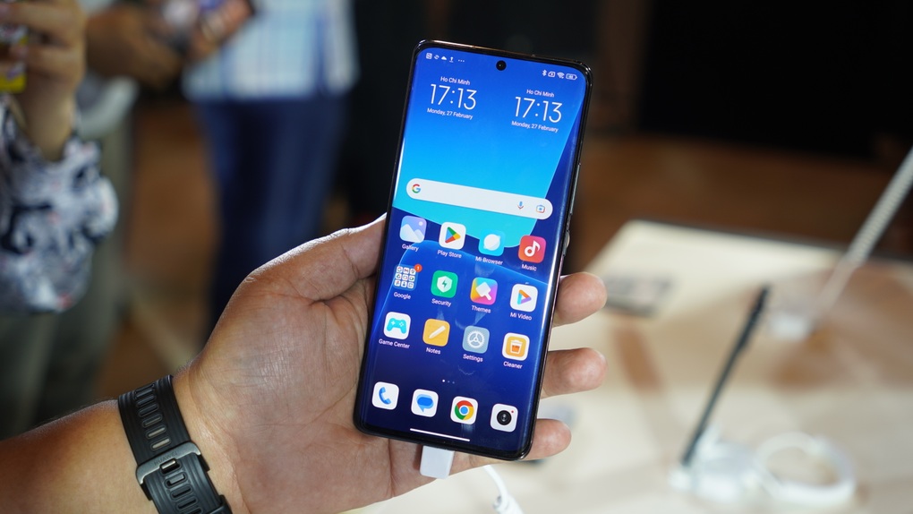 Xiaomi 13 Pro ra mắt: Đối thủ của Galaxy S23 Ultra, iPhone 14 Pro Max - 1 Xiaomi 13 Pro ra mắt: Đối thủ của Galaxy S23 Ultra, iPhone 14 Pro Max - 1