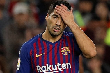 Luis Suarez tức giận với HLV Ronald Koeman