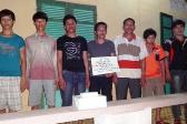 Bắt giữ 7 đối tượng dùng thuốc nổ khai thác gỗ sưa