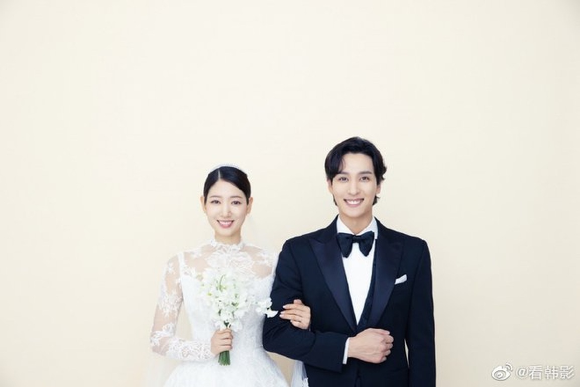 Park Shin Hye khoe ảnh cưới, hé lộ dàn sao tham dự hôn lễ trước giờ G - 6 Park Shin Hye khoe ảnh cưới, hé lộ dàn sao tham dự hôn lễ trước giờ G - 6
