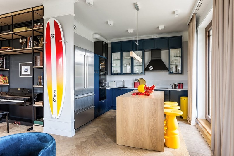 Ngôi nhà trang trí nội thất màu xanh và vàng lạ mắt - 6