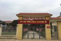 Bí thư xã bị bắt quả tang vào nhà nghỉ với phụ nữ có chồng