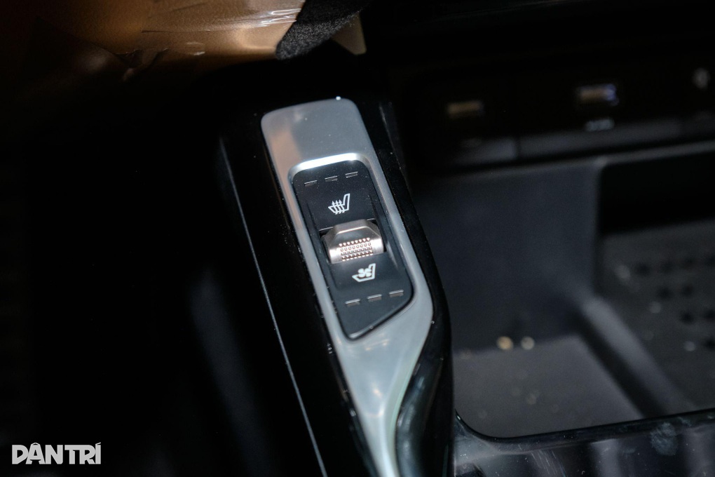Ngoài ăn xăng như ngửi, Kia Sorento PHEV có gì khi đắt gần bằng GLC 200 - 21 Ngoài ăn xăng như ngửi, Kia Sorento PHEV có gì khi đắt gần bằng GLC 200 - 21