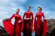 Top 3 Hoa hậu Thế giới Việt Nam 2023 đọ sắc trong thiết kế áo dài độc đáo