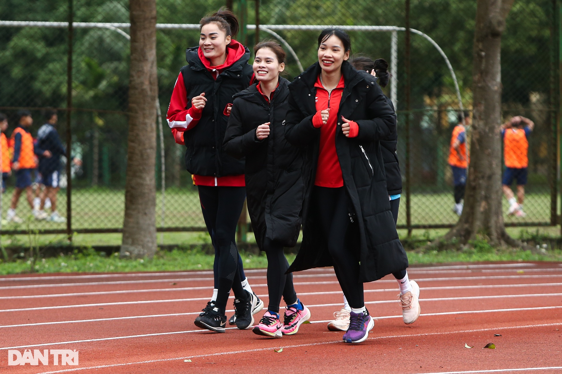 Quách Thị Lan trở lại đường đua, nỗ lực hướng đến Olympic 2024 - 2 Quách Thị Lan trở lại đường đua, nỗ lực hướng đến Olympic 2024 - 2