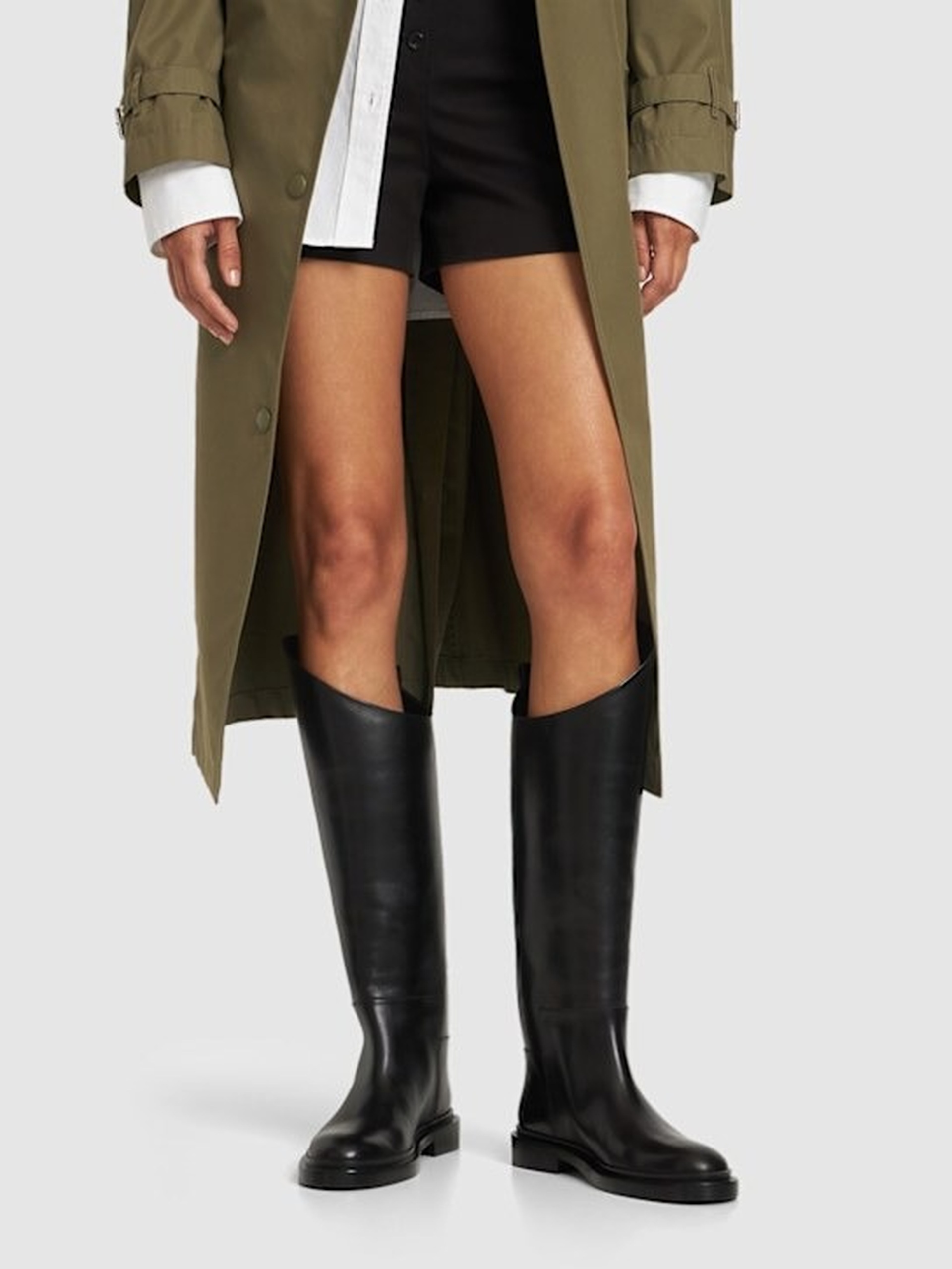 5 kiểu giày boots hot nhất hiện nay, giúp tôn vóc dáng gợi cảm - 15 5 kiểu giày boots hot nhất hiện nay, giúp tôn vóc dáng gợi cảm - 15
