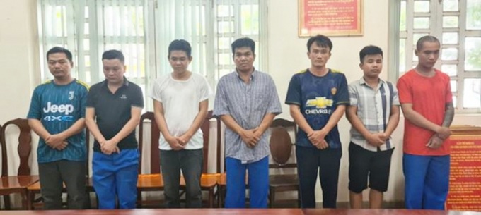 Các đối tượng tham gia đường dây đưa người trái phép qua Campuchia bị bắt giữ tại Đồng Nai.