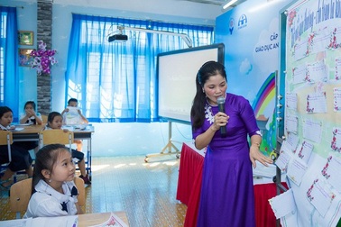 Tuyển dụng  giáo viên: Không nên quy định cứng trình độ