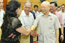 Cử tri Hà Nội nêu nhiều vụ việc nóng với Tổng Bí thư