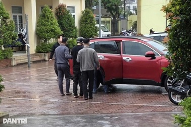 Công an thông tin vụ người đàn ông cầm dao đâm loạn xạ trong bệnh viện