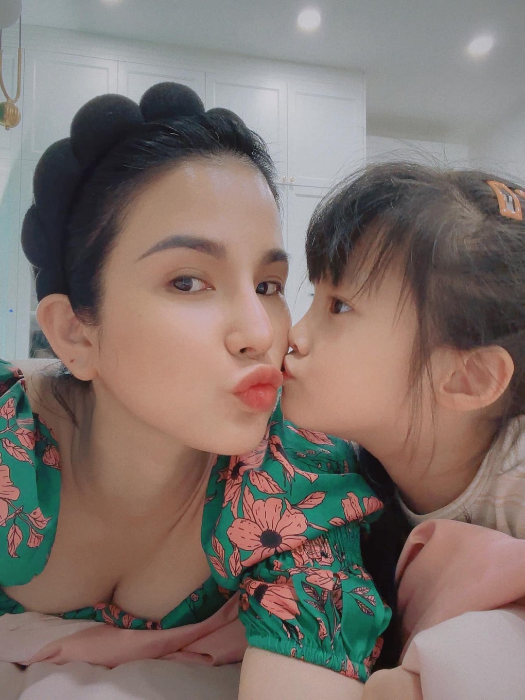 Diệp Lâm Anh sau ly hôn: Nhan sắc thăng hạng, được tặng biệt thự tiền tỷ - 3 Diệp Lâm Anh sau ly hôn: Nhan sắc thăng hạng, được tặng biệt thự tiền tỷ - 3