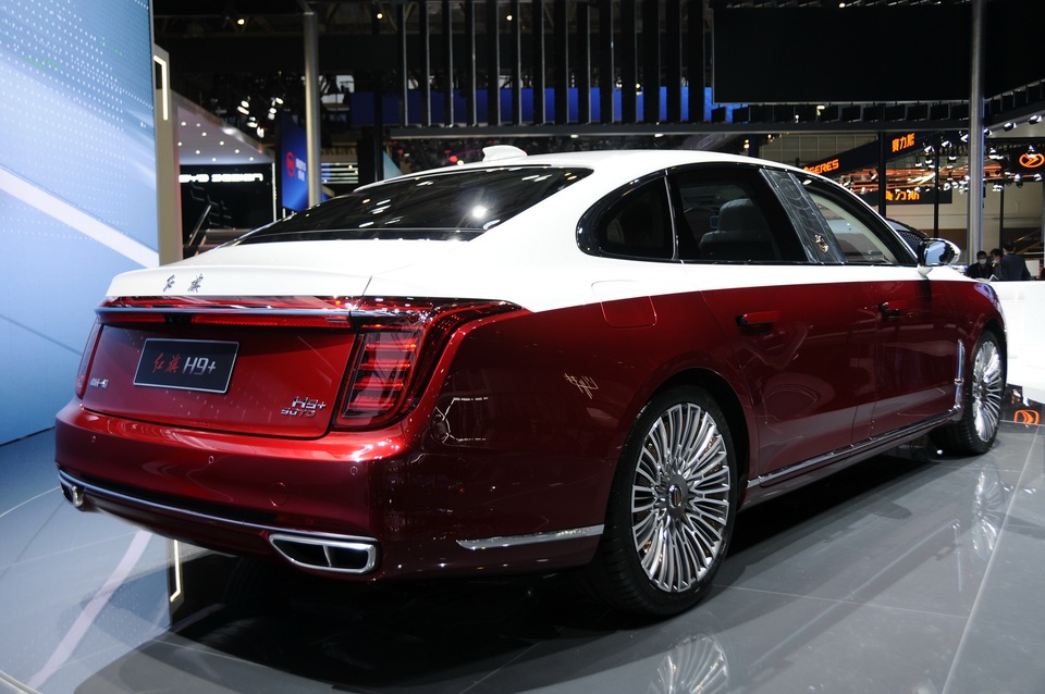 Cận cảnh mẫu Hongqi H9+ được mệnh danh là xe Maybach của Trung Quốc - 3 Cận cảnh mẫu Hongqi H9+ được mệnh danh là xe Maybach của Trung Quốc - 3