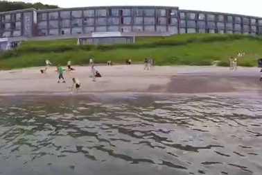 Cầu vòng tròn hút khách với thiết kế siêu độc