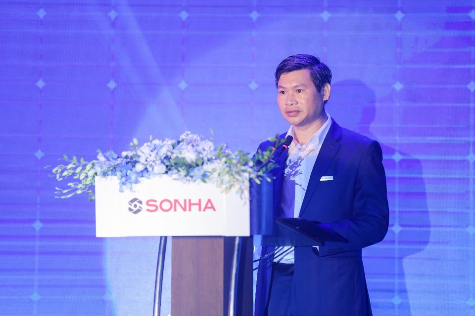 Ra mắt điện mặt trời áp mái: Tập đoàn Sơn Hà tiến sâu vào ngành năng lượng tái tạo - 4 Ra mắt điện mặt trời áp mái: Tập đoàn Sơn Hà tiến sâu vào ngành năng lượng tái tạo - 4