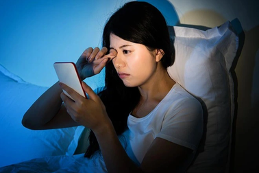 Công cụ hữu ích giúp bảo vệ sức khỏe đôi mắt khi sử dụng smartphone