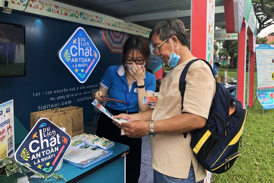 Hàng loạt tour giá rẻ, kích cầu tại ngày hội du lịch lớn nhất TPHCM - 3 Hàng loạt tour giá rẻ, kích cầu tại ngày hội du lịch lớn nhất TPHCM - 3