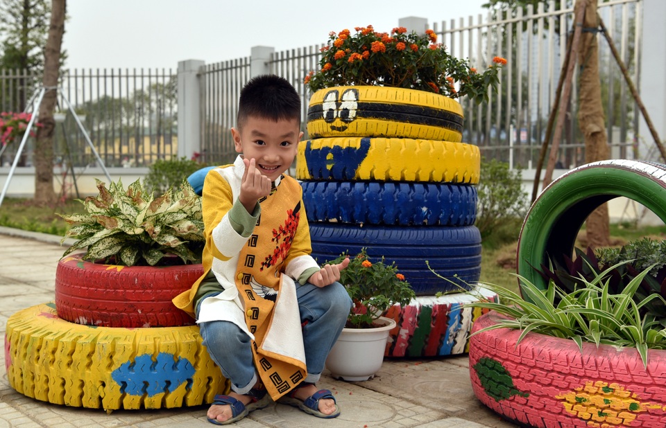 Những nhóc tì nhí nhảnh trong Tuần lễ áo dài - 5 Những nhóc tì nhí nhảnh trong Tuần lễ áo dài - 5