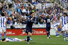 Gareth Bale giúp Real Madrid nhọc nhằn vượt ải Sociedad