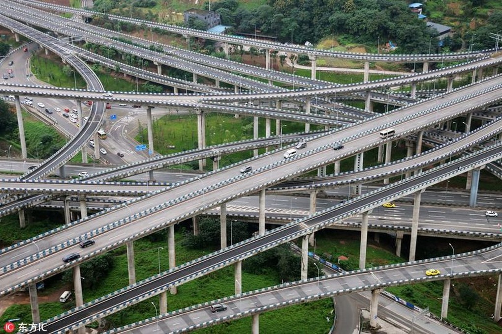 Chóng mặt với ma trận nút giao thông 20 làn xe như lạc vào mê cung - 2 Chóng mặt với ma trận nút giao thông 20 làn xe như lạc vào mê cung - 2